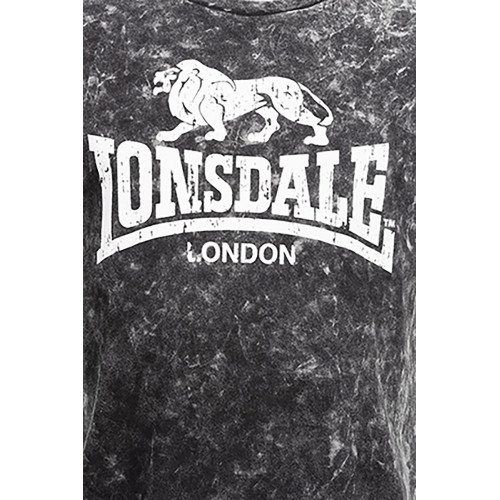 Camiseta hombre con logo en el pecho — 100% algodón Lonsdale